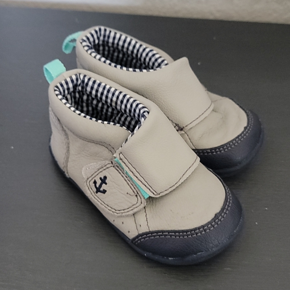 Carter's walkers size 5